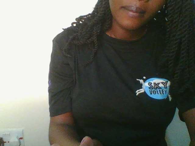 Juicybaby1 live cam on BongaCams