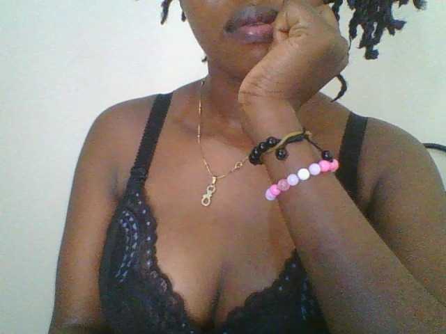 Juicybaby1 live cam on BongaCams