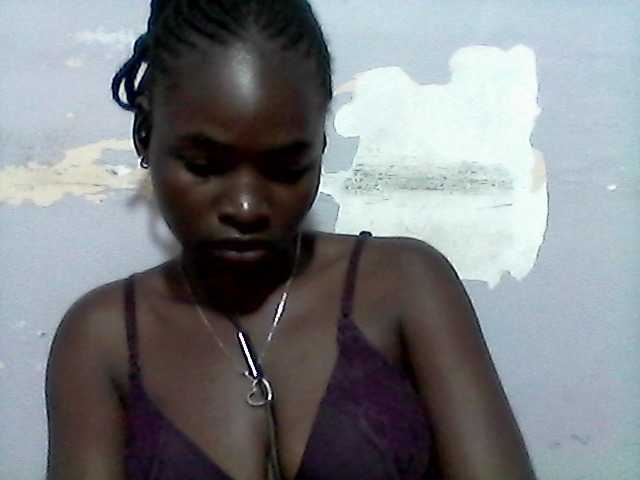 Sexie-ass live cam on BongaCams