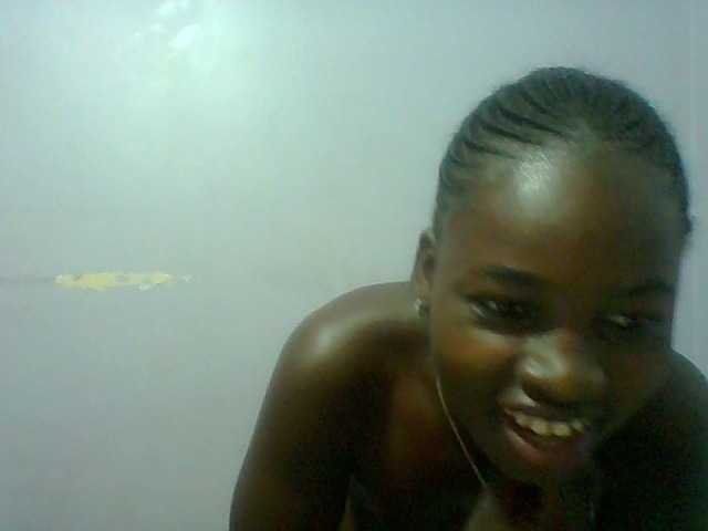 Sexie-ass live cam on BongaCams