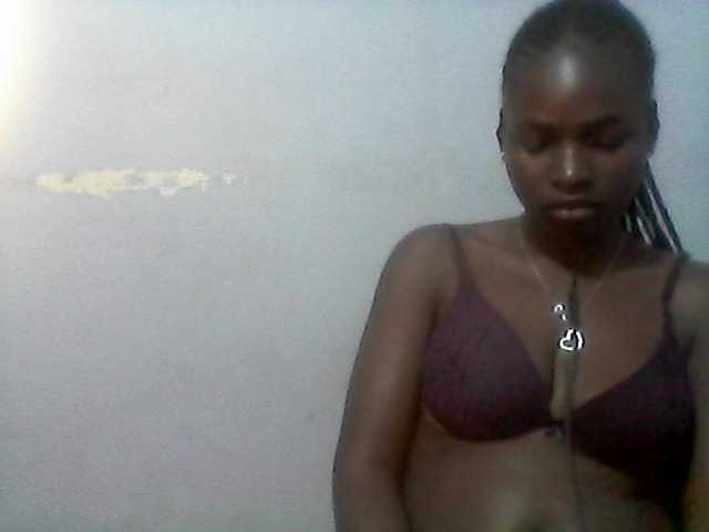 Sexie-ass live cam on BongaCams