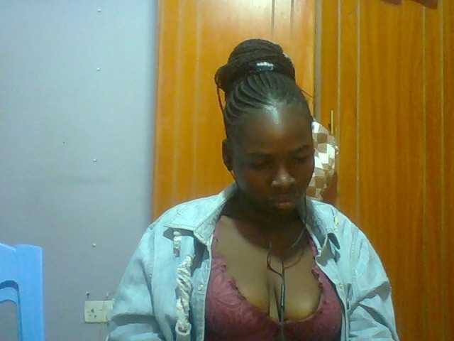 Sexie-ass live cam on BongaCams