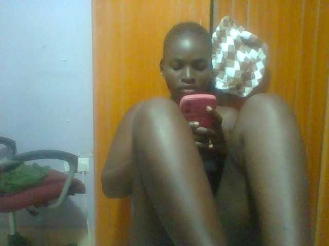 Sexie-ass live cam on BongaCams
