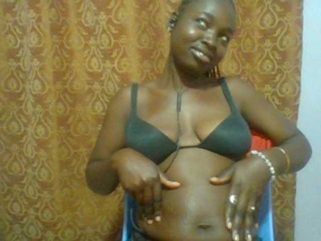 Sexie-ass, live now on BongaCams