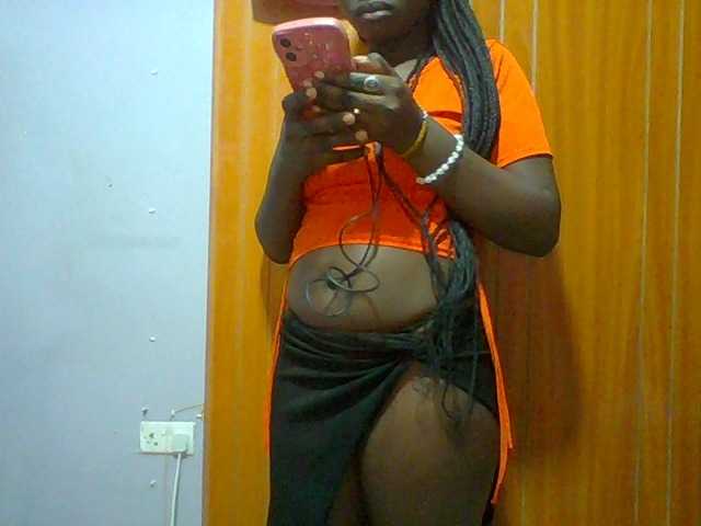 Sexie-ass live cam on BongaCams