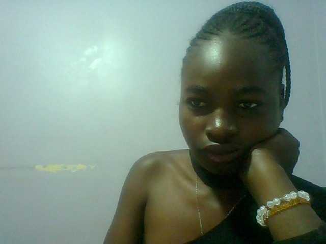 Sexie-ass live cam on BongaCams