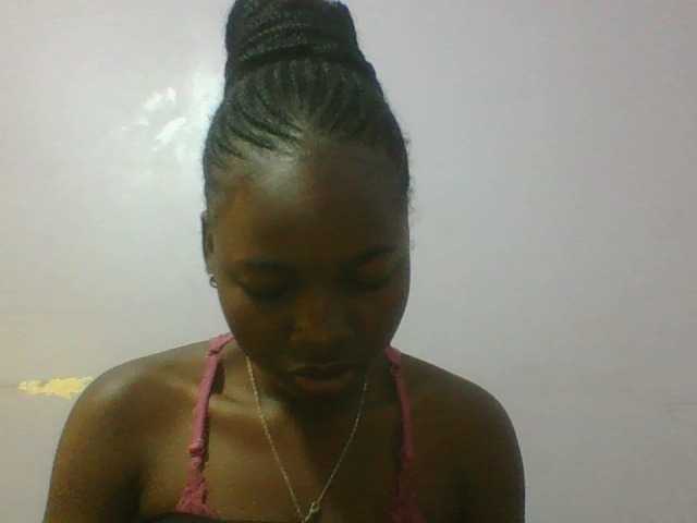 Sexie-ass live cam on BongaCams