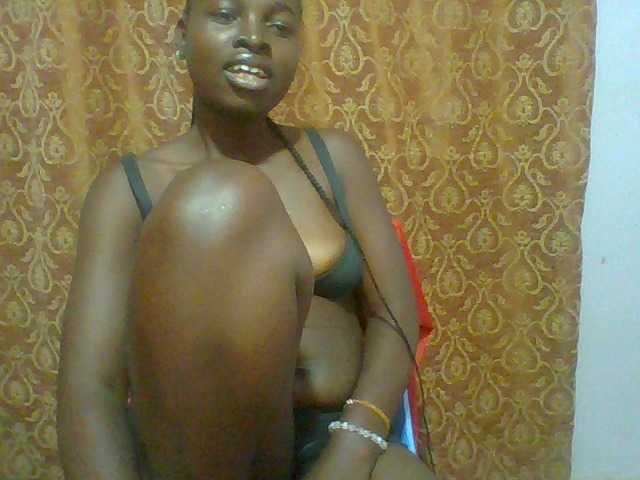 Sexie-ass, en directo ahora en BongaCams
