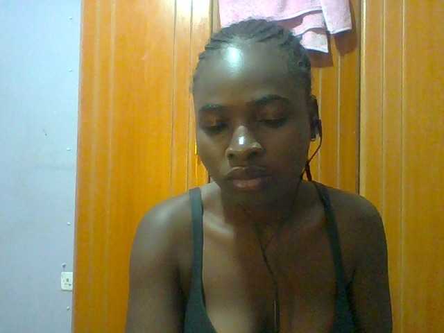 Sexie-ass live cam on BongaCams