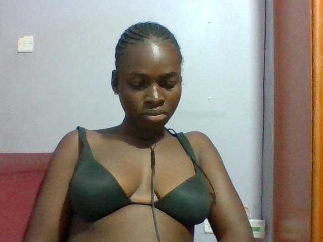 Sexie-ass live cam on BongaCams