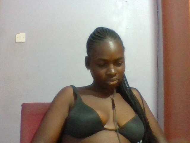 Sexie-ass, live now on BongaCams