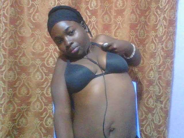 Sexie-ass live cam on BongaCams
