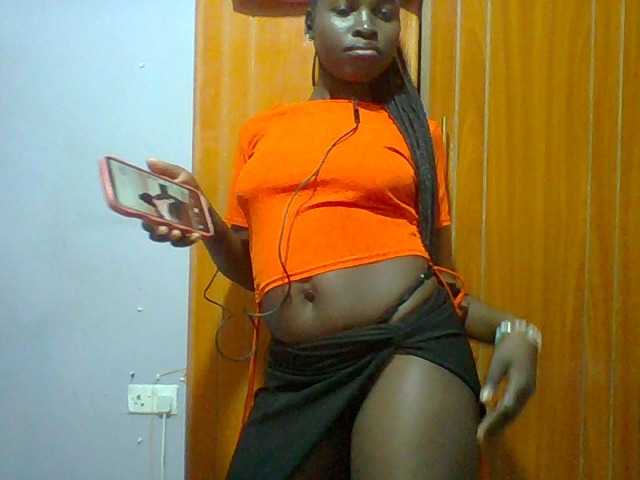 Sexie-ass live cam on BongaCams