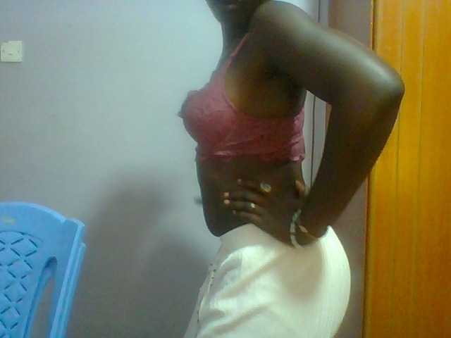 Sexie-ass live cam on BongaCams