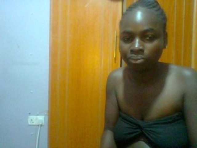 Sexie-ass live cam on BongaCams