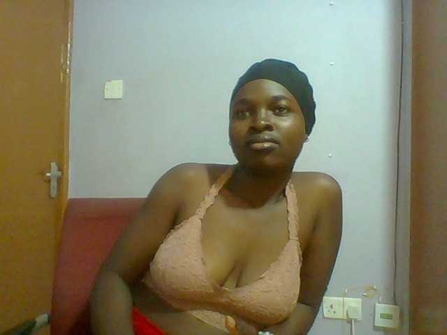 Sexie-ass live cam on BongaCams