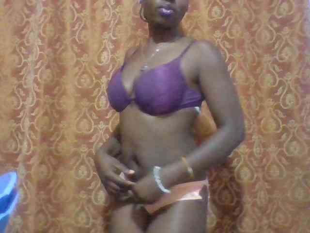 Model: Sexie-ass