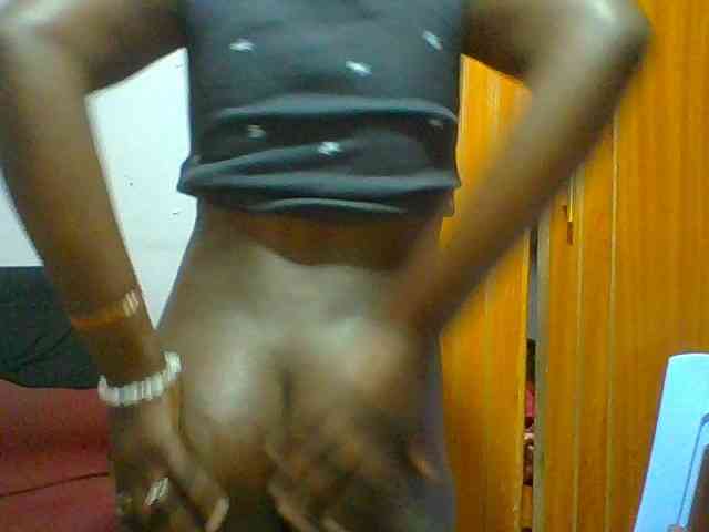 Model: Sexie-ass