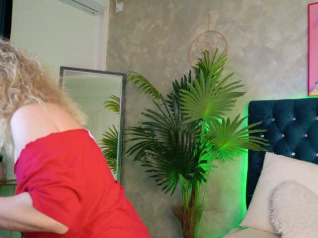 GoldenGoddess44