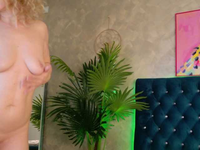 GoldenGoddess44