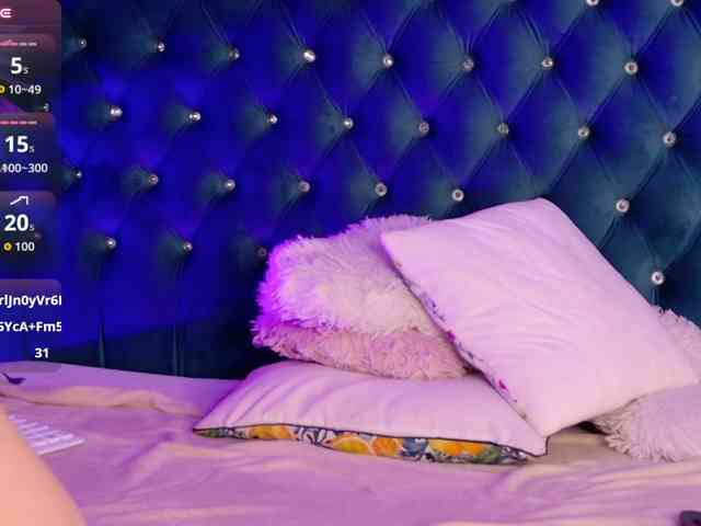 GoldenGoddess44 GoldenGoddess44