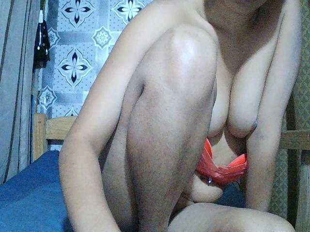 Mariah-008 webcam