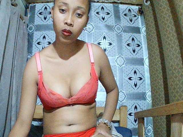 Mariah-008 webcam