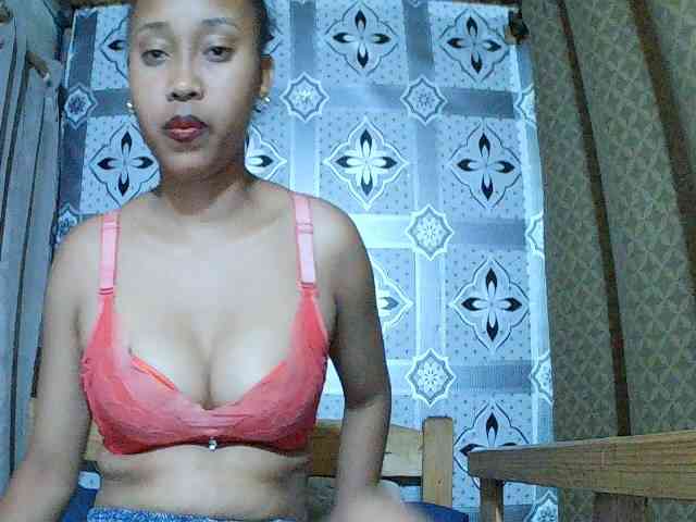 Mariah-008