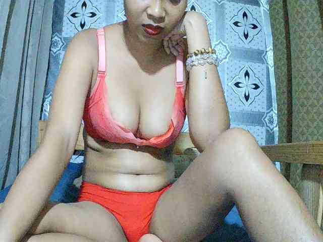 Mariah-008 webcam