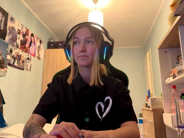 PameliaVair, live now on BongaCams