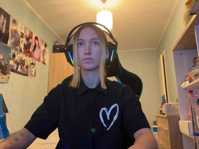 PameliaVair, live now on BongaCams