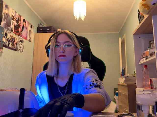 PameliaVair webcam