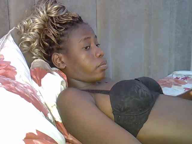 SexySlimEbony