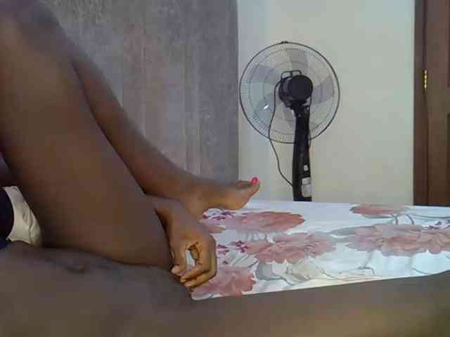 Model: SexySlimEbony