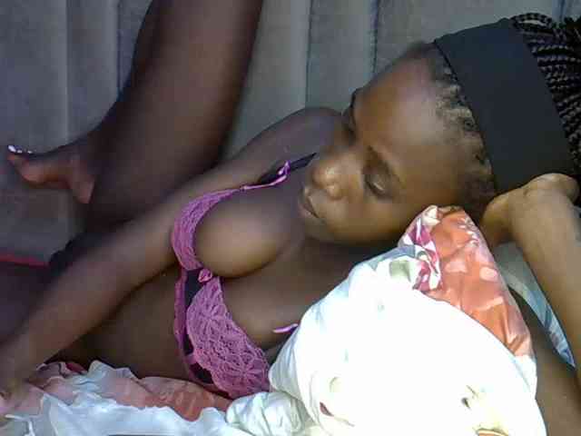 SexySlimEbony