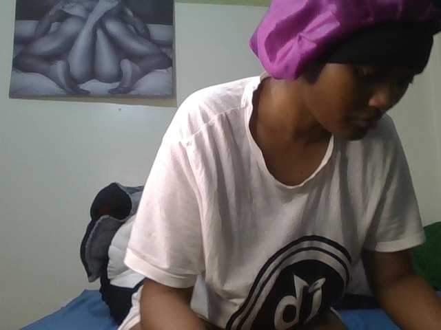 Kalani10 live cam on BongaCams