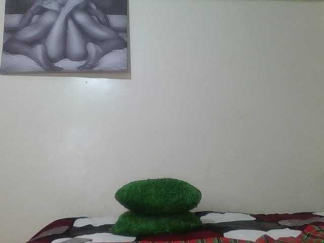 Kalani10 live cam on BongaCams