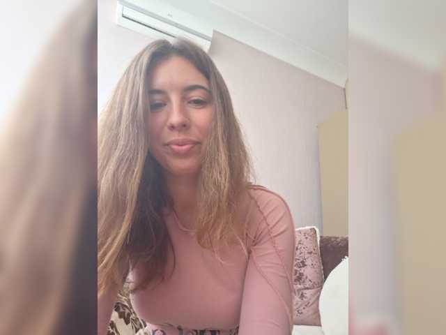 Alisa00kiss live cam on BongaCams