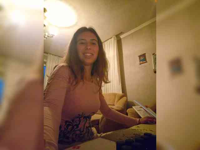Alisa00kiss webcam