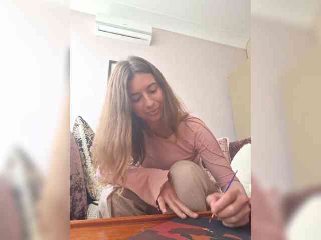 Alisa00kiss webcam