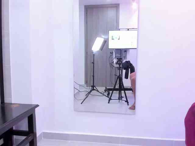 BrinaMyers webcam