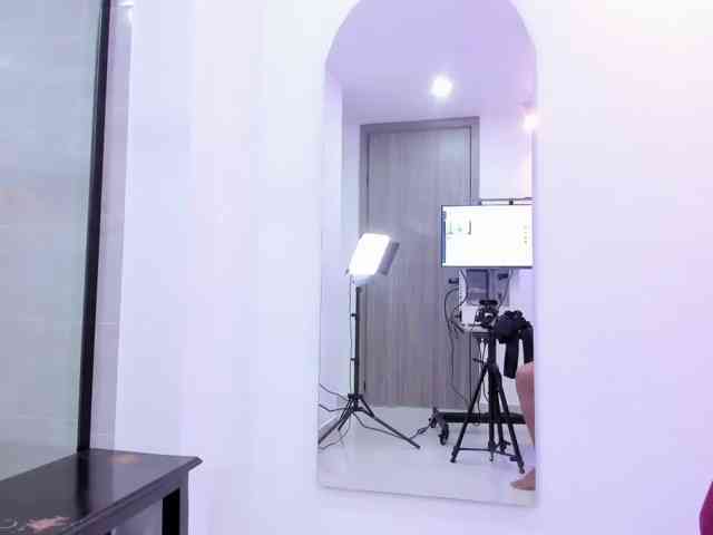 BrinaMyers webcam