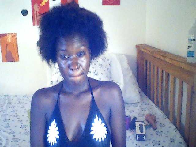 Daisyi live cam on BongaCams