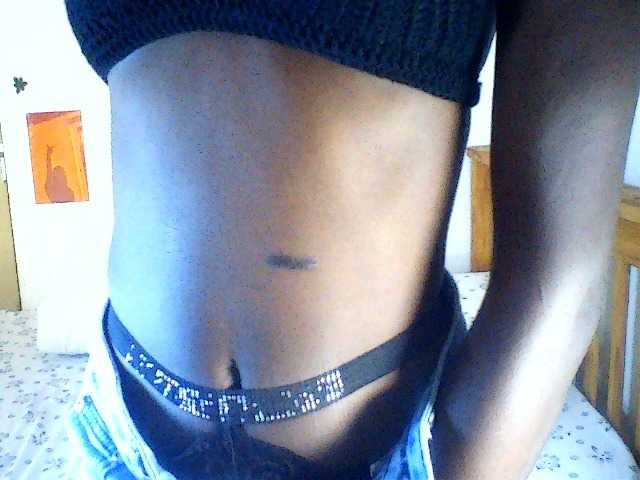 Daisyi live cam on BongaCams