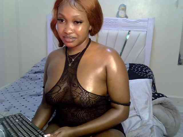 PrettyAmour webcam
