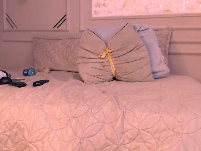 Alishakarter live cam on BongaCams