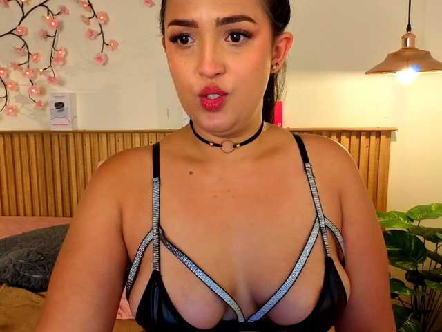 selenanoir1 live cam preview