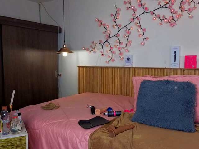 selenanoir1 live cam preview