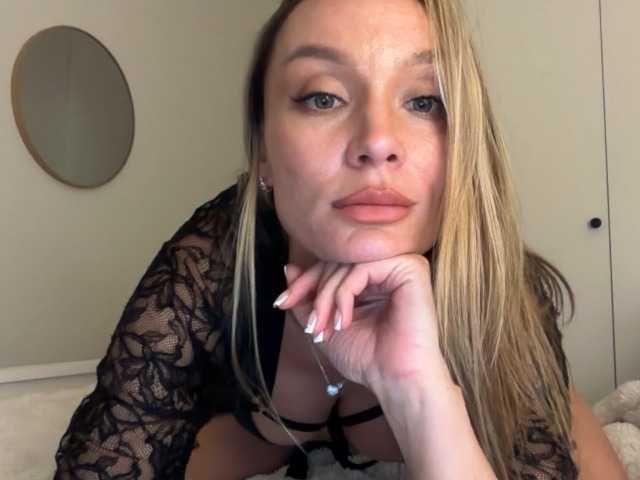 WhiteDirty, en directo ahora en BongaCams
