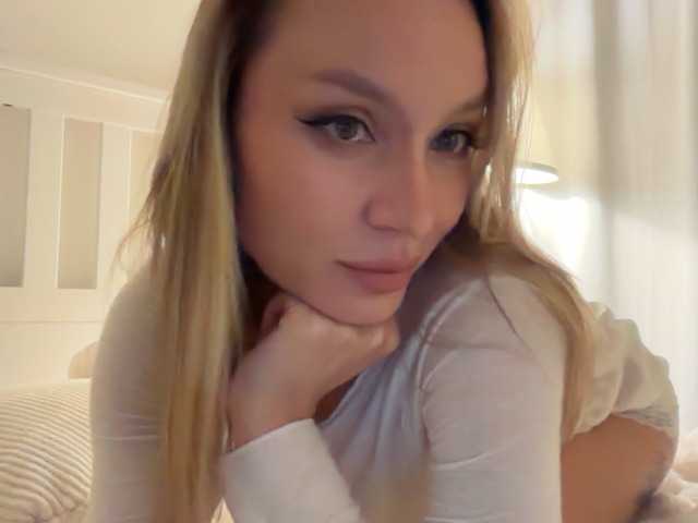 WhiteDirty live cam preview